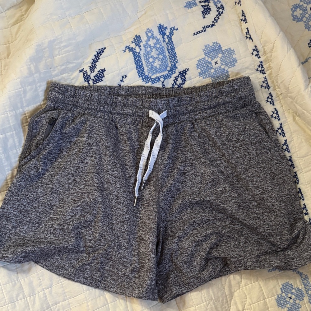 Pacific Trail Heathered Gray Women's Athletic Shorts